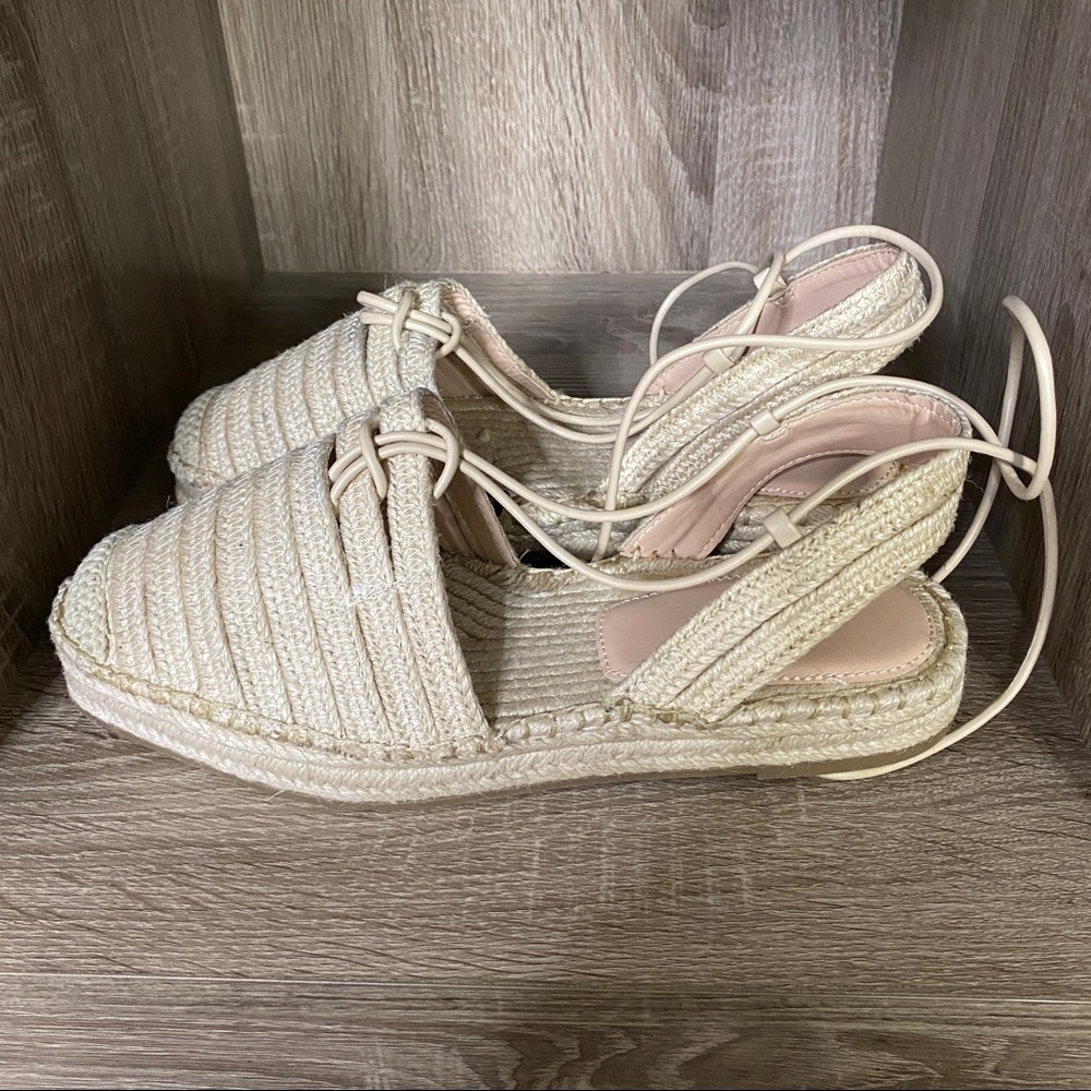 Zara Flat Shoe